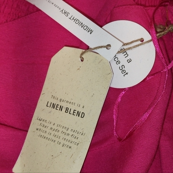 Midnight Sky linen blend wide straps cropped blouse pink Size: M - Picture 6 of 6